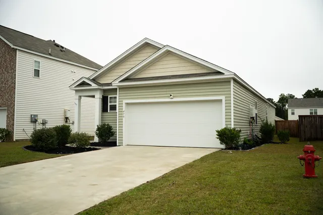 $355,000 | 479 Cedarview Road, Summerville, SC 29486