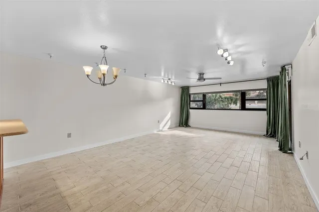 $2,500 | 4141 Bayshore Boulevard, Unit 204, Tampa, FL 33611