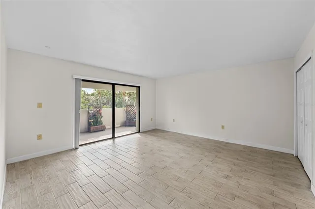 $2,500 | 4141 Bayshore Boulevard, Unit 204, Tampa, FL 33611