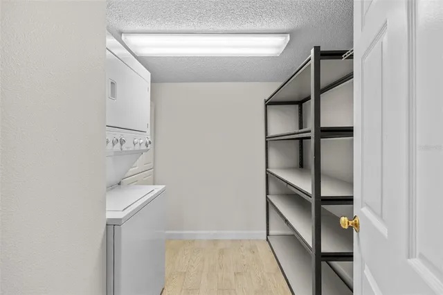 $2,500 | 4141 Bayshore Boulevard, Unit 204, Tampa, FL 33611