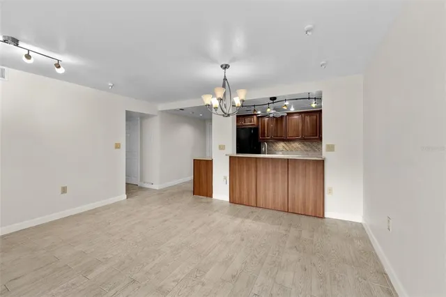 $2,500 | 4141 Bayshore Boulevard, Unit 204, Tampa, FL 33611