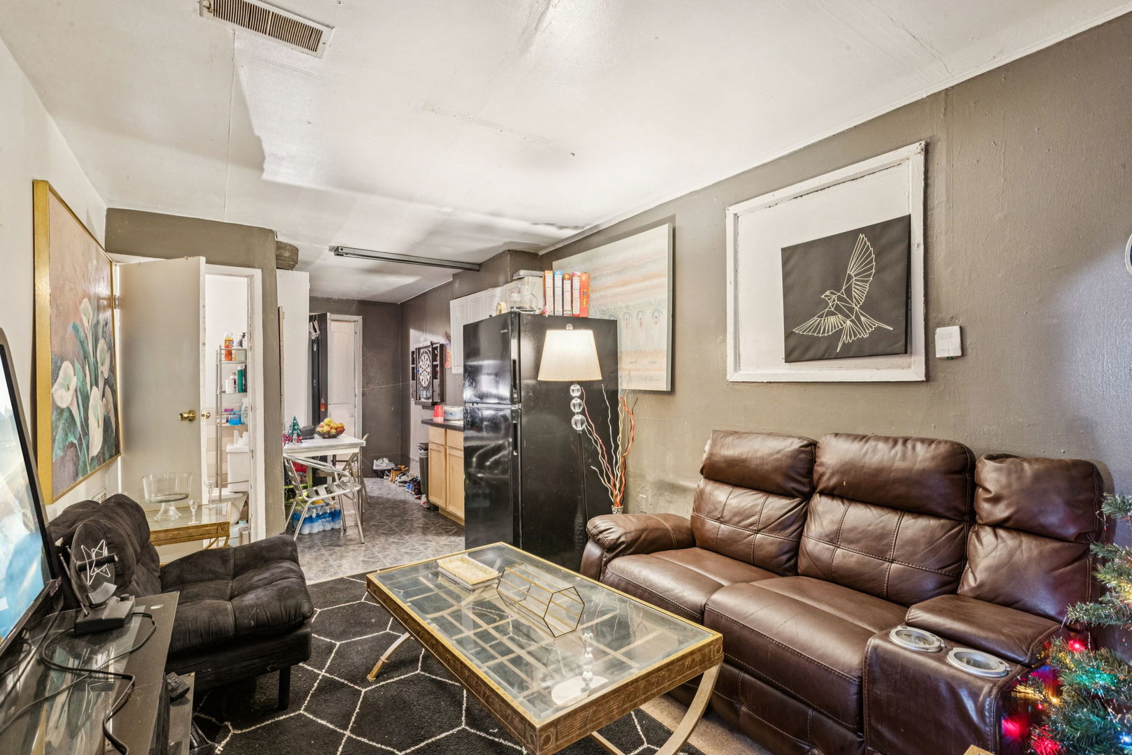 1012 North Ridgeway Avenue Chicago, IL 60651 - Photo 22 of 31 a living room with furniture and a couch