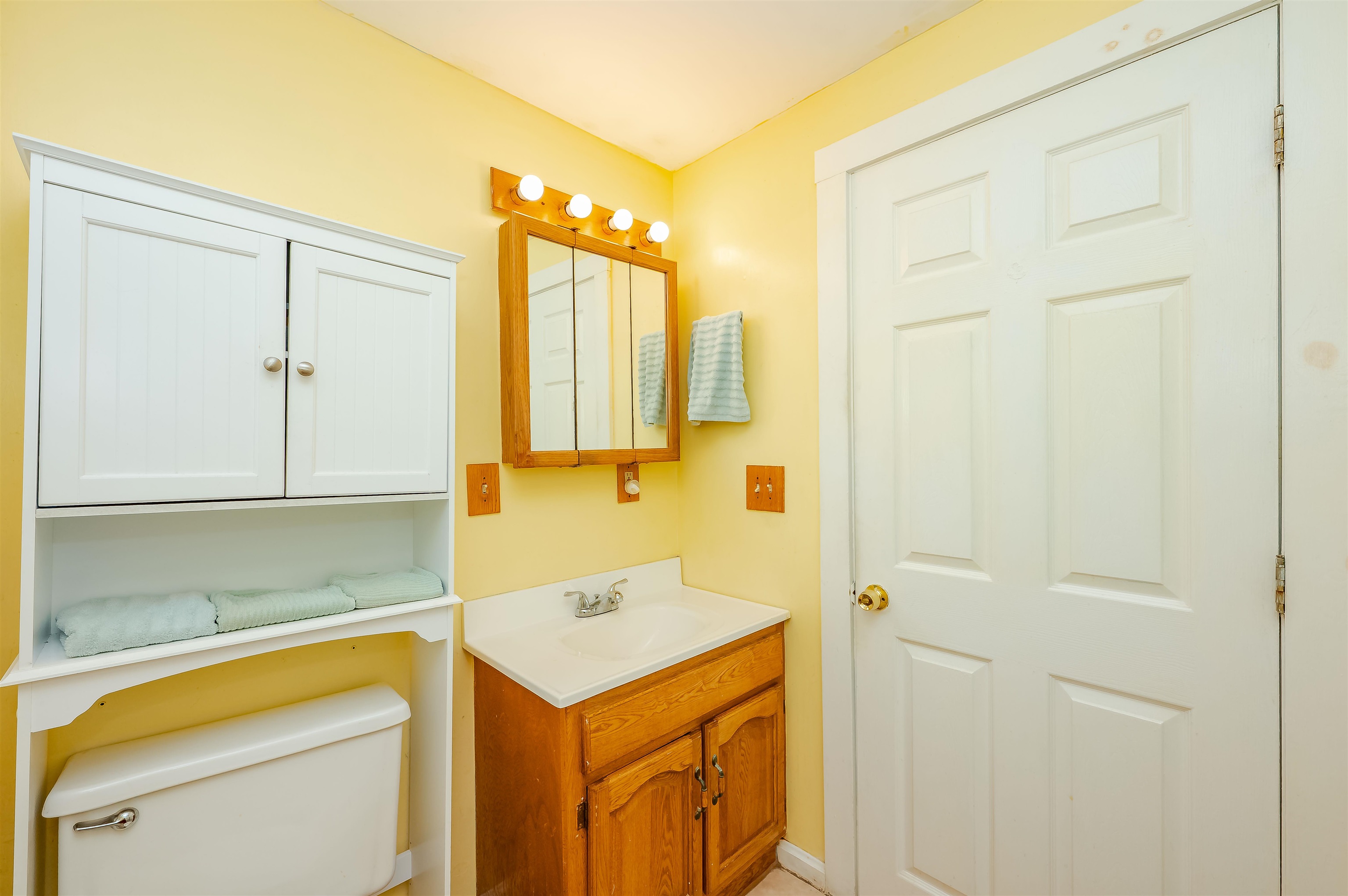 75 Washington Street Rochester, NH 03867 - Photo 25 of 35