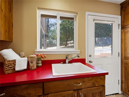 $650,000 | 2979 Keeling Avenue, Lakeport, CA 95453