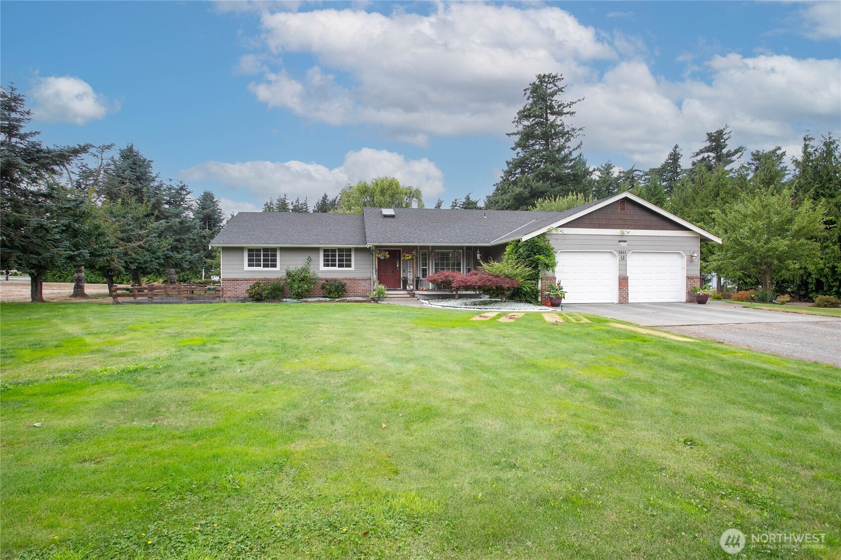 7511 Hannegan Road Lynden, WA 98264 - Photo 1 of 40 Gallery Image 1