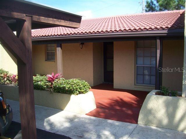 Private Courtyard Entry