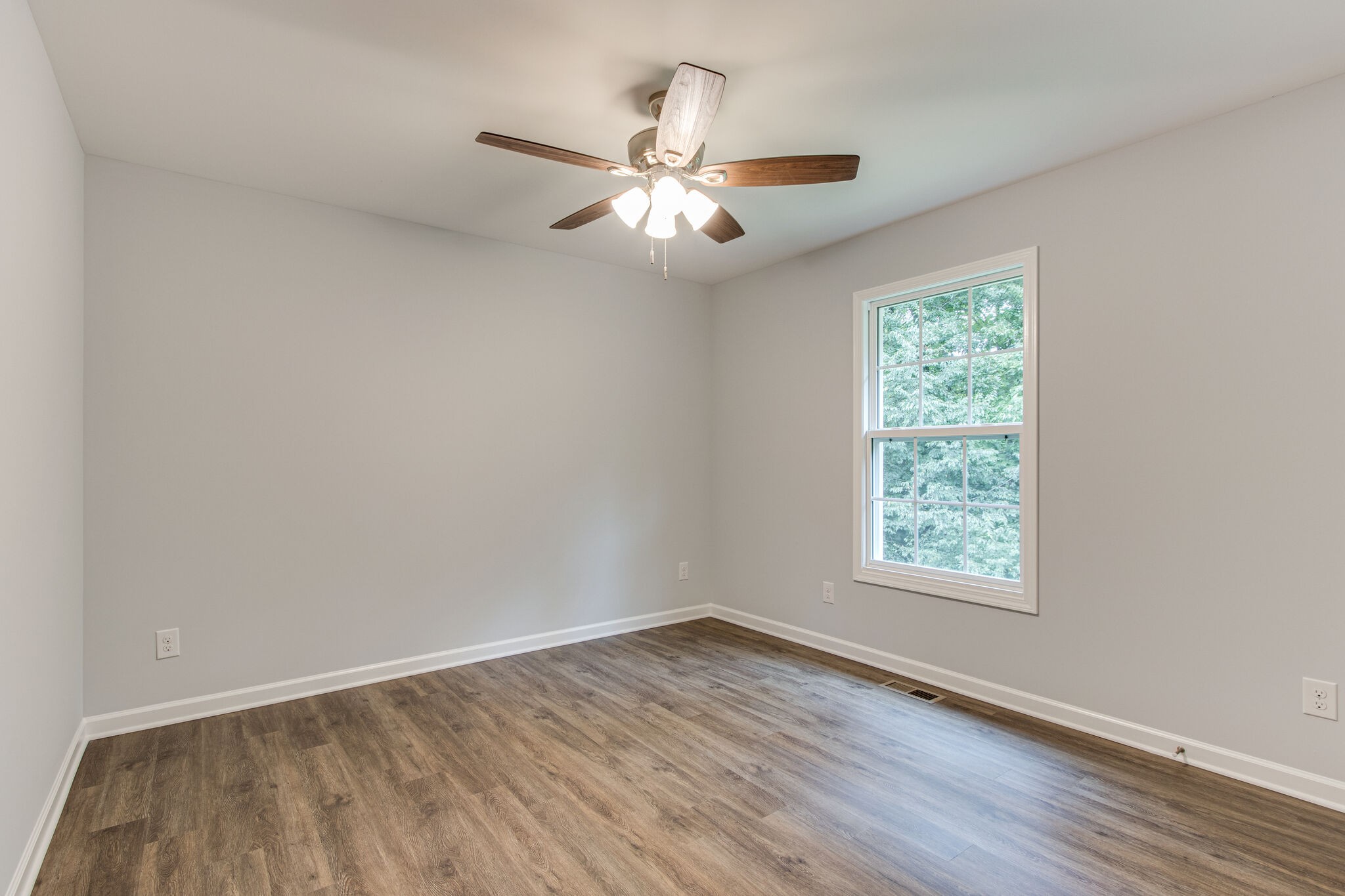 1097 Lyndell Bell Road Manchester, TN 37355 - Photo 25 of 37 Gallery Image 25