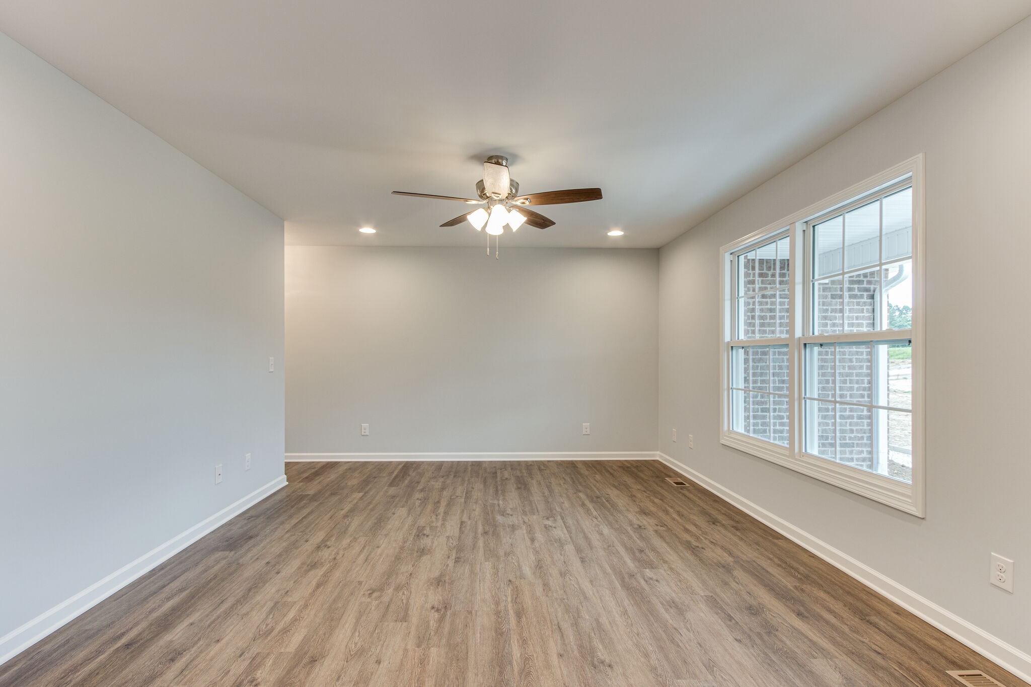 1097 Lyndell Bell Road Manchester, TN 37355 - Photo 6 of 37 Gallery Image 6