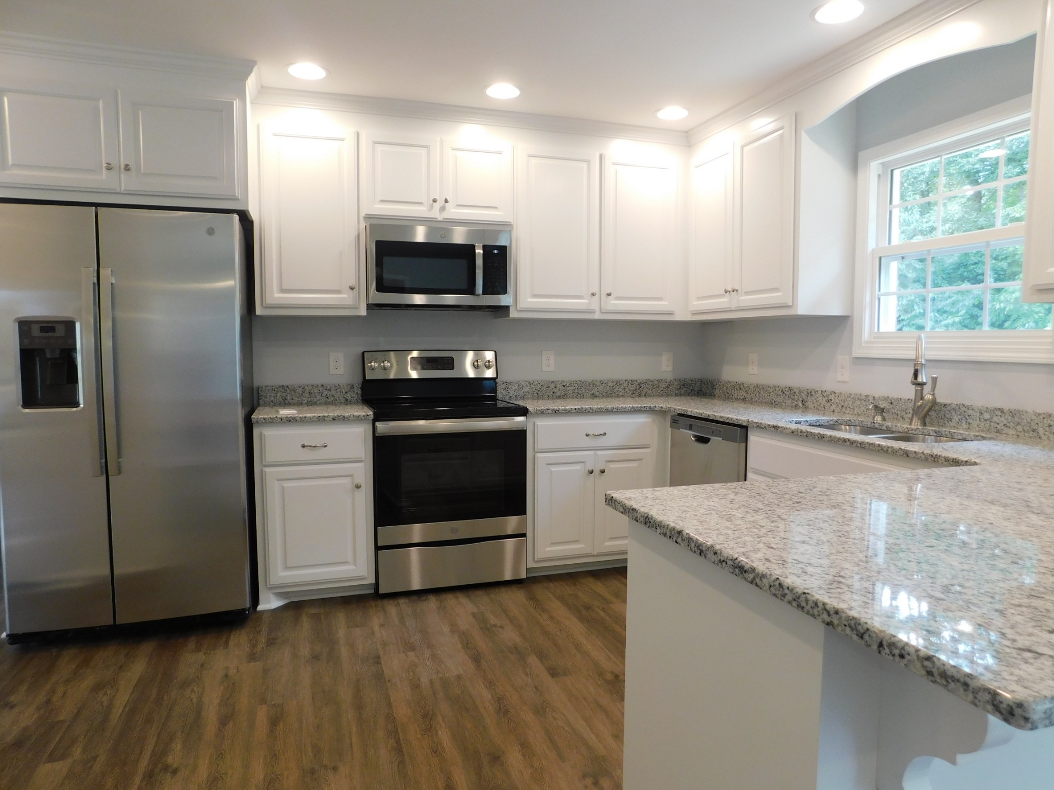 1097 Lyndell Bell Road Manchester, TN 37355 - Photo 8 of 37 Gallery Image 8