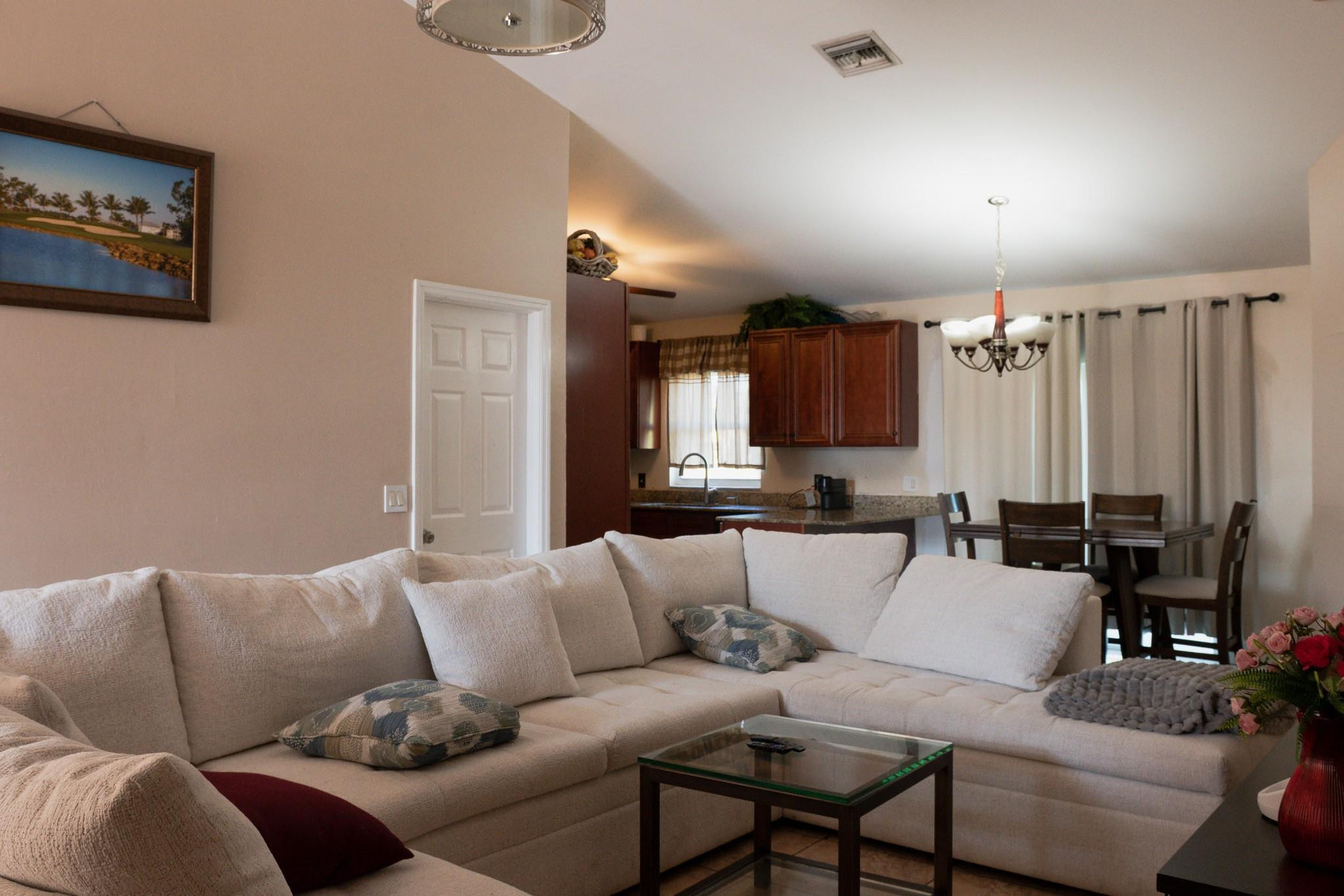 5339 Dixie Drive Naples, FL 34113 - Photo 5 of 16 Photo 5