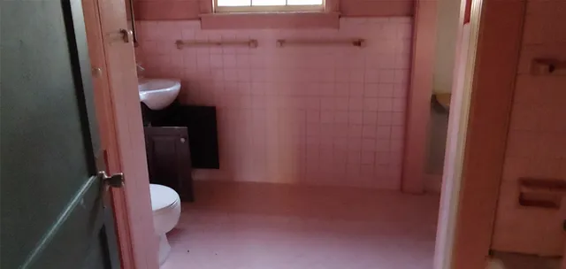 a view of walk in closet