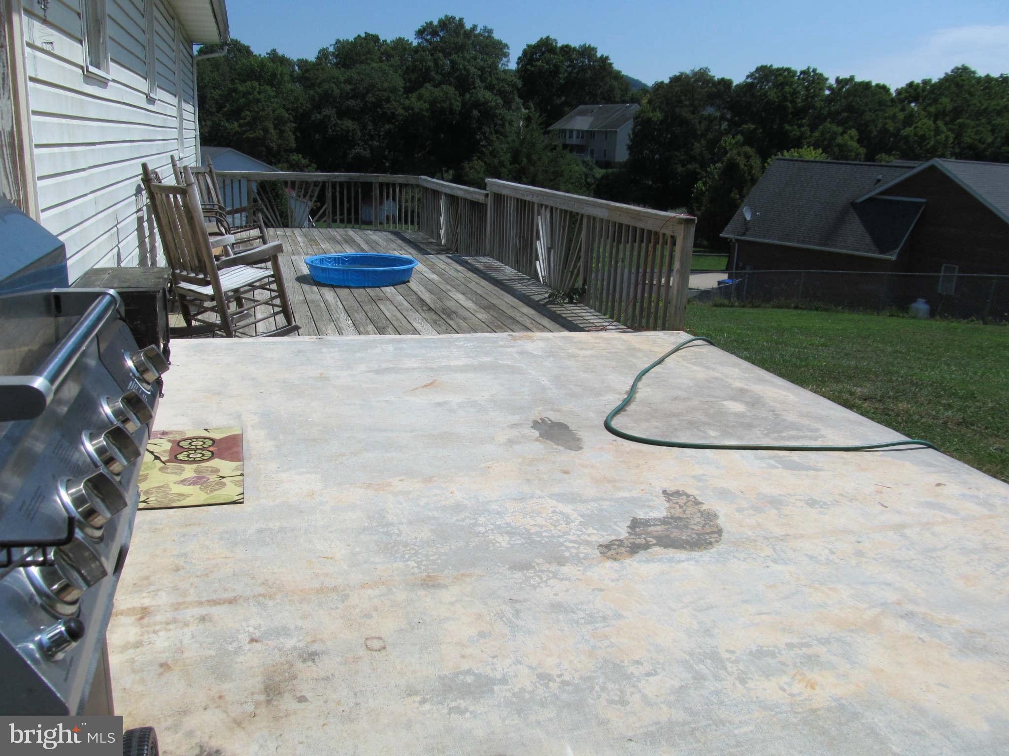 322 Henrico Road Front Royal, VA 22630 - Photo 6 of 20 Exterior (General)