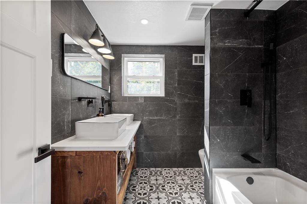 103 Ridgewood Avenue Pittsburgh, PA 15229 - Photo 26 of 38 Gallery Image 26
