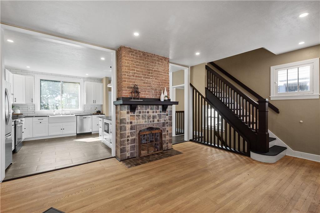 103 Ridgewood Avenue Pittsburgh, PA 15229 - Photo 8 of 38 Gallery Image 8
