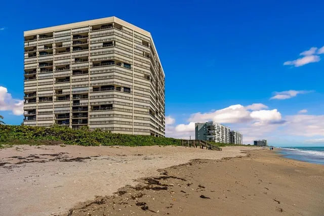 $5,900 | 9500 South Ocean Drive, Unit 1810, Jensen Beach, FL 34957