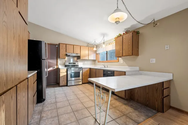 $234,900 | E1875 Melody Lane, Waupaca, WI 54981