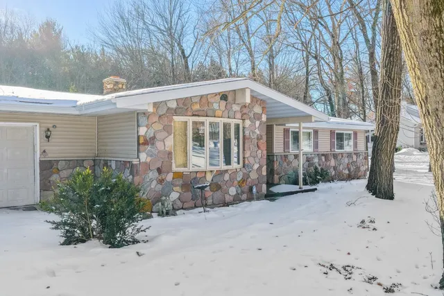 $234,900 | E1875 Melody Lane, Waupaca, WI 54981