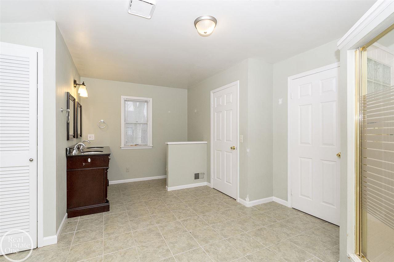 429 Moran Road Grosse Pointe Farms, MI 48236 - Photo 38 of 60