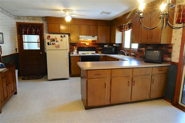 50 Indiana Street Worcester, MA 01604 - Photo 5 of 19 Gallery Image 5