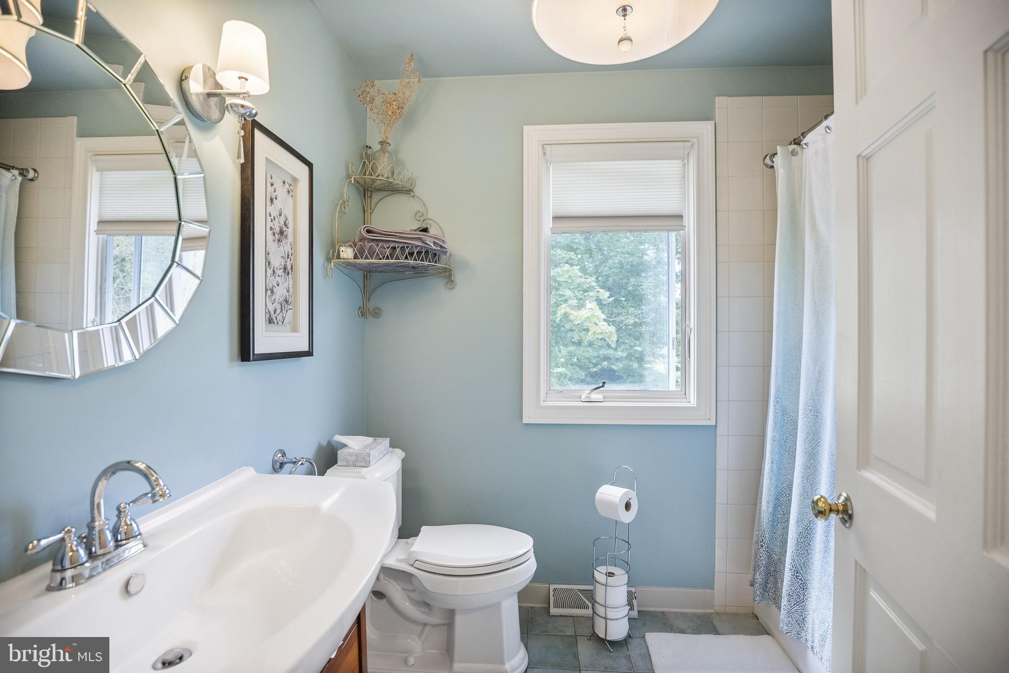 3884 Street Road Doylestown, PA 18902 - Photo 19 of 32 Upstairs Hall Bath