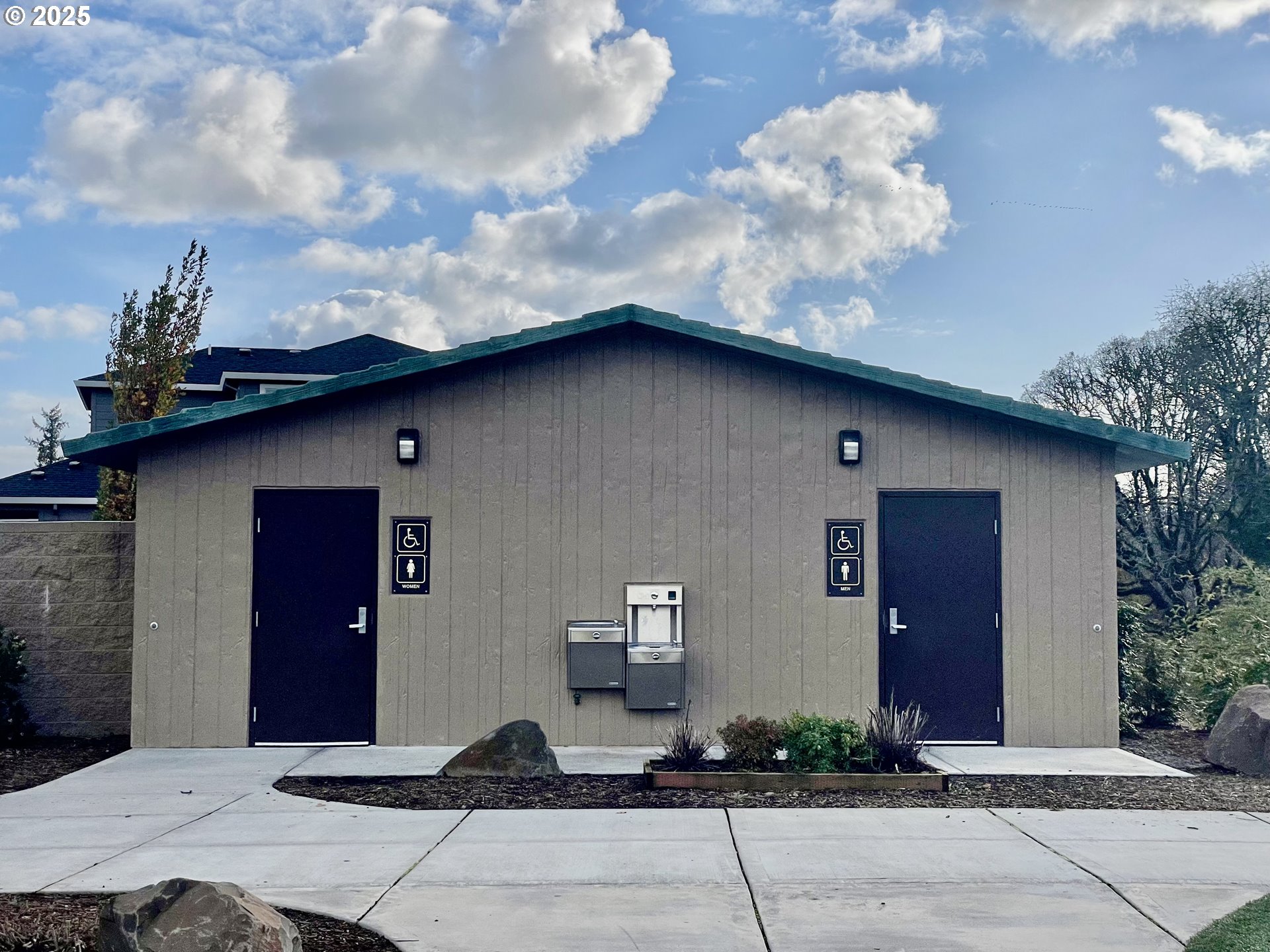 2031 South Jasper Drive Cornelius, OR 97113 - Photo 15 of 16