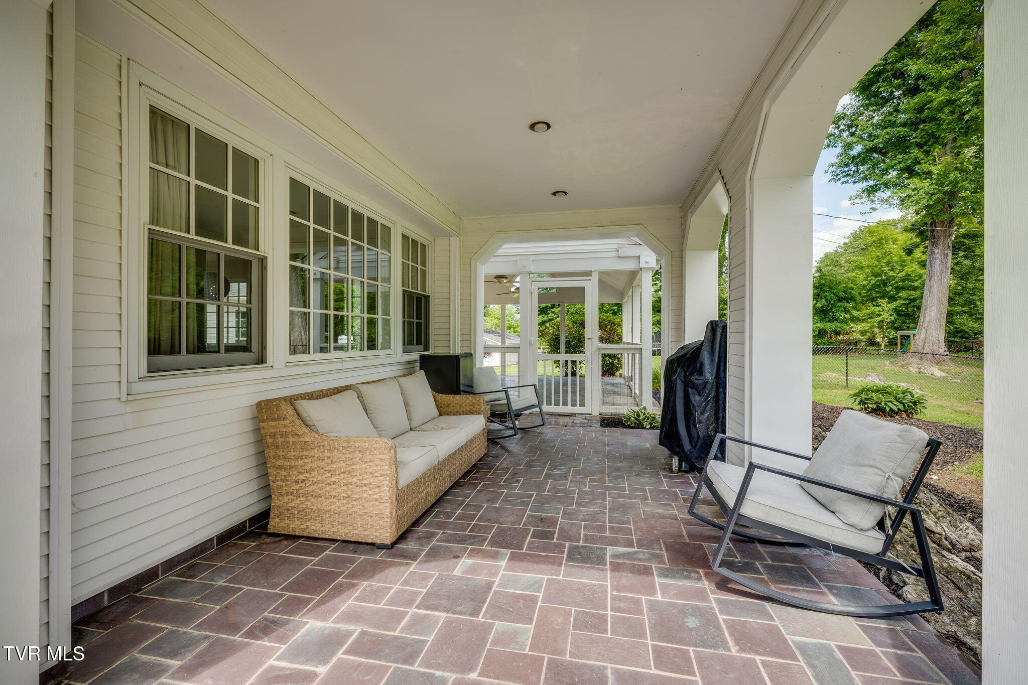 4302 Stagecoach Road Kingsport, TN 37664 - Photo 6 of 51 040