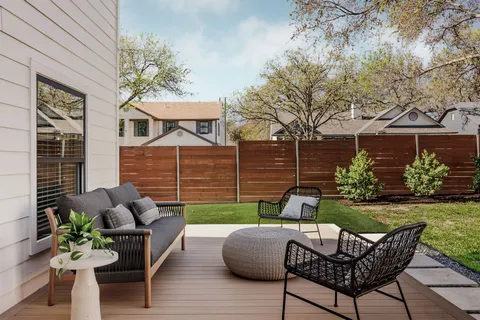 $880,000 | 7402 Whistlestop Drive, Austin, TX 78749