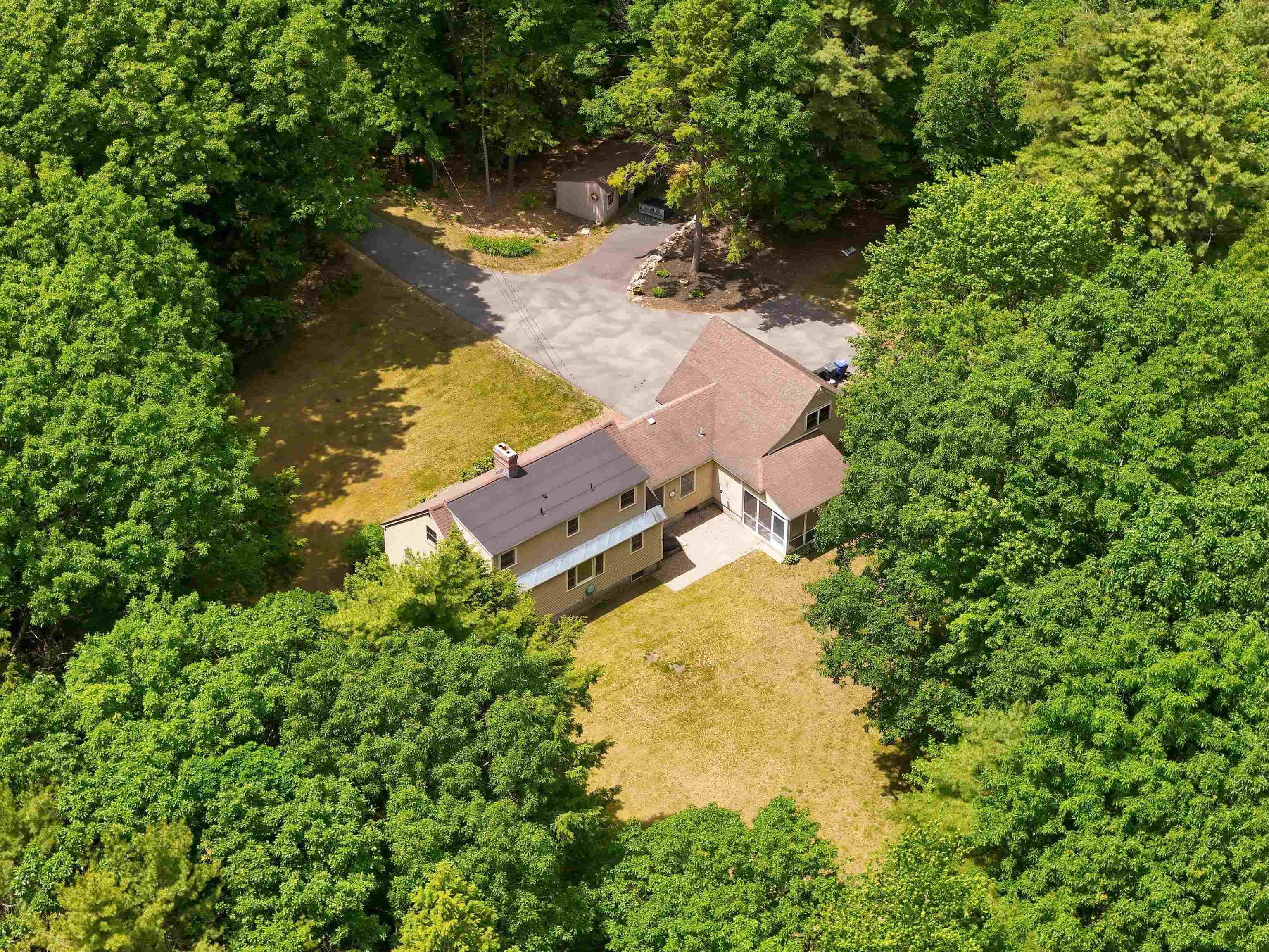 17 Woodhill Road Bow, NH 03304 - Photo 6 of 55 Gallery Image 6