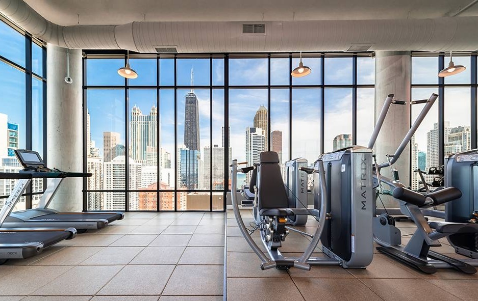 833 North Clark Street, Unit 2002 Chicago, IL 60610 - Photo 13 of 14