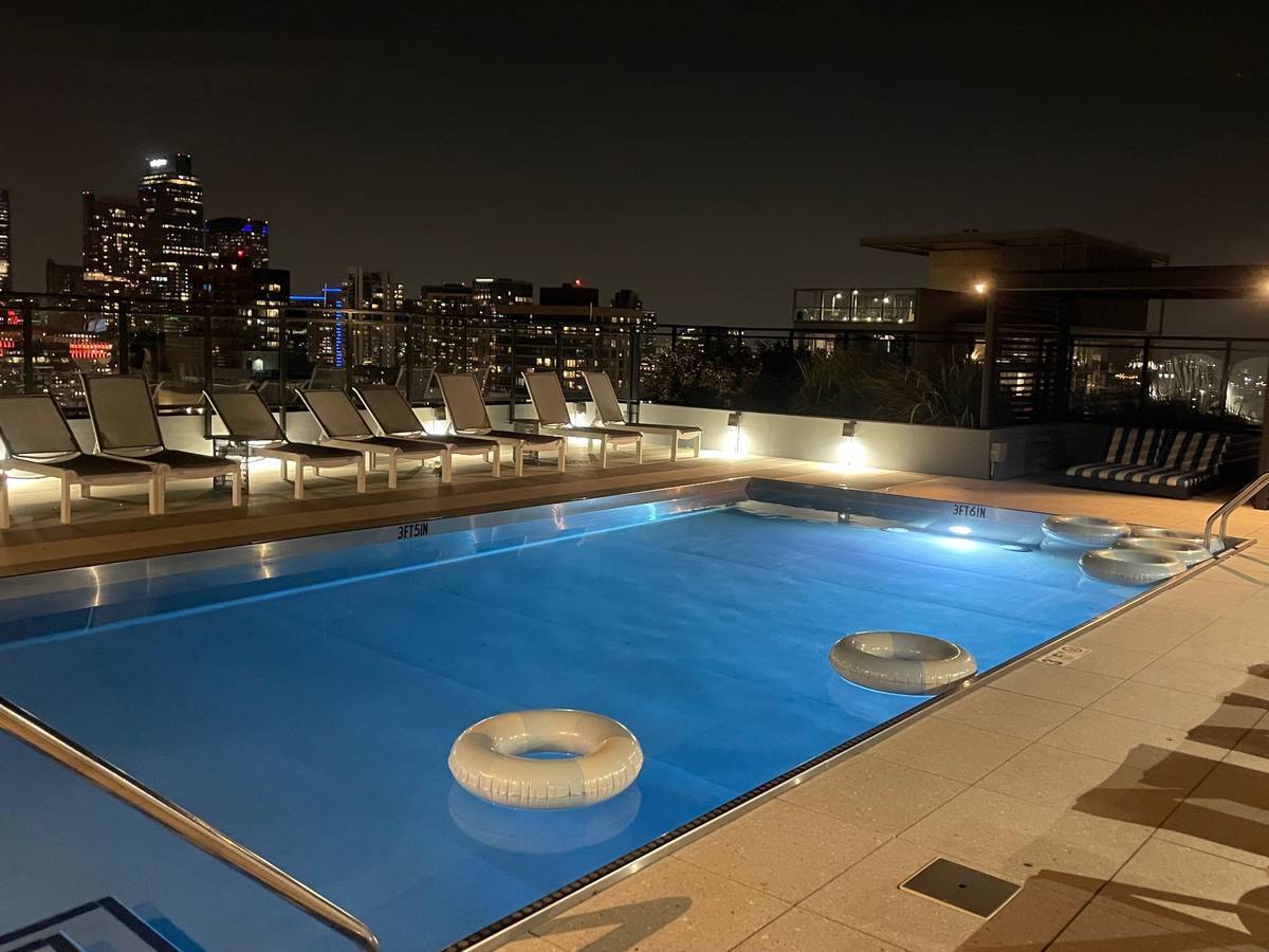 833 North Clark Street, Unit 2002 Chicago, IL 60610 - Photo 10 of 14