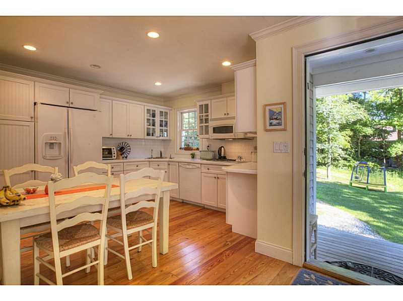 800 East Shore Road Jamestown, RI 02835 - Photo 13 of 21 Kitchen.