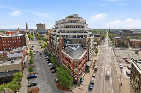 $965,000 | 333 Massachusetts Avenue, Unit 303, Indianapolis, IN 46204