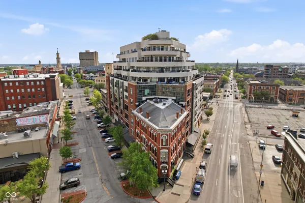 $965,000 | 333 Massachusetts Avenue, Unit 303, Indianapolis, IN 46204