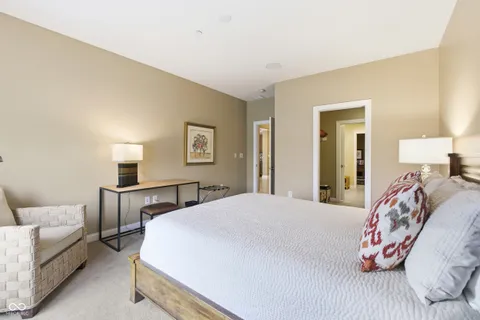 $965,000 | 333 Massachusetts Avenue, Unit 303, Indianapolis, IN 46204