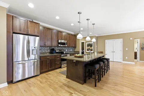$965,000 | 333 Massachusetts Avenue, Unit 303, Indianapolis, IN 46204
