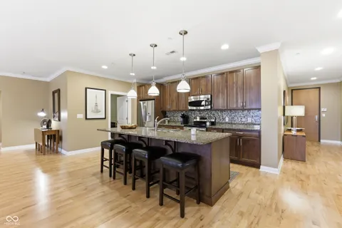 $965,000 | 333 Massachusetts Avenue, Unit 303, Indianapolis, IN 46204