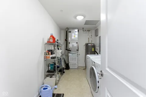 $965,000 | 333 Massachusetts Avenue, Unit 303, Indianapolis, IN 46204