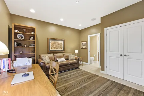 $965,000 | 333 Massachusetts Avenue, Unit 303, Indianapolis, IN 46204