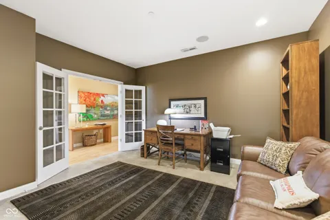 $965,000 | 333 Massachusetts Avenue, Unit 303, Indianapolis, IN 46204