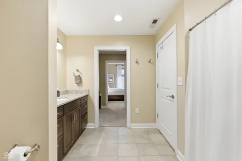 $965,000 | 333 Massachusetts Avenue, Unit 303, Indianapolis, IN 46204