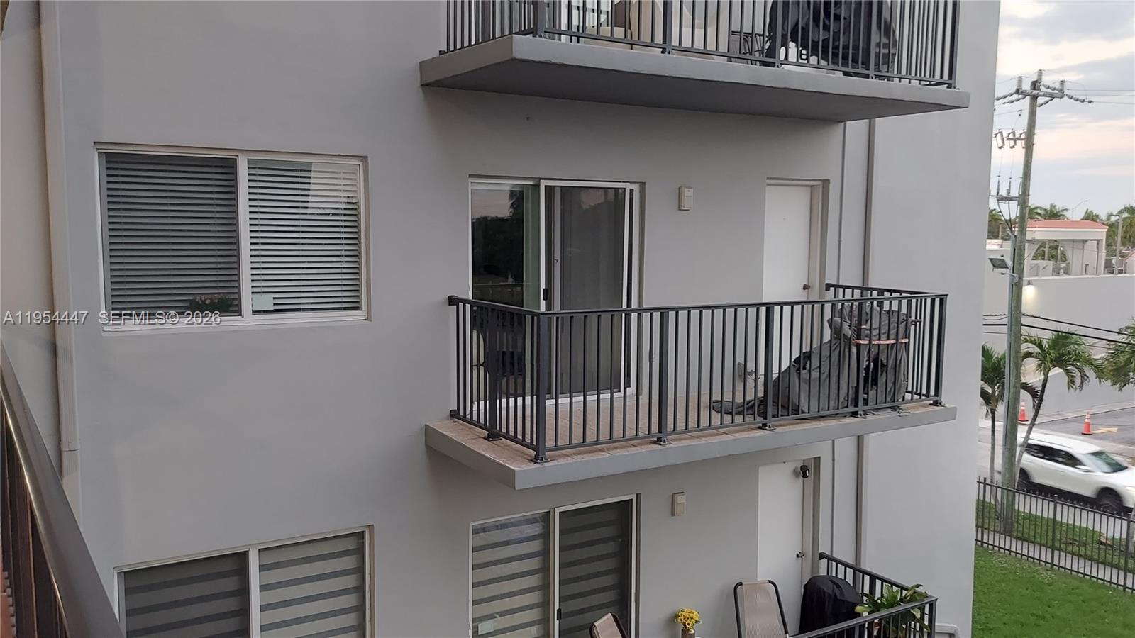 900 Southwest 84th Avenue, Unit 301E Miami, FL 33144 - Photo 11 of 14