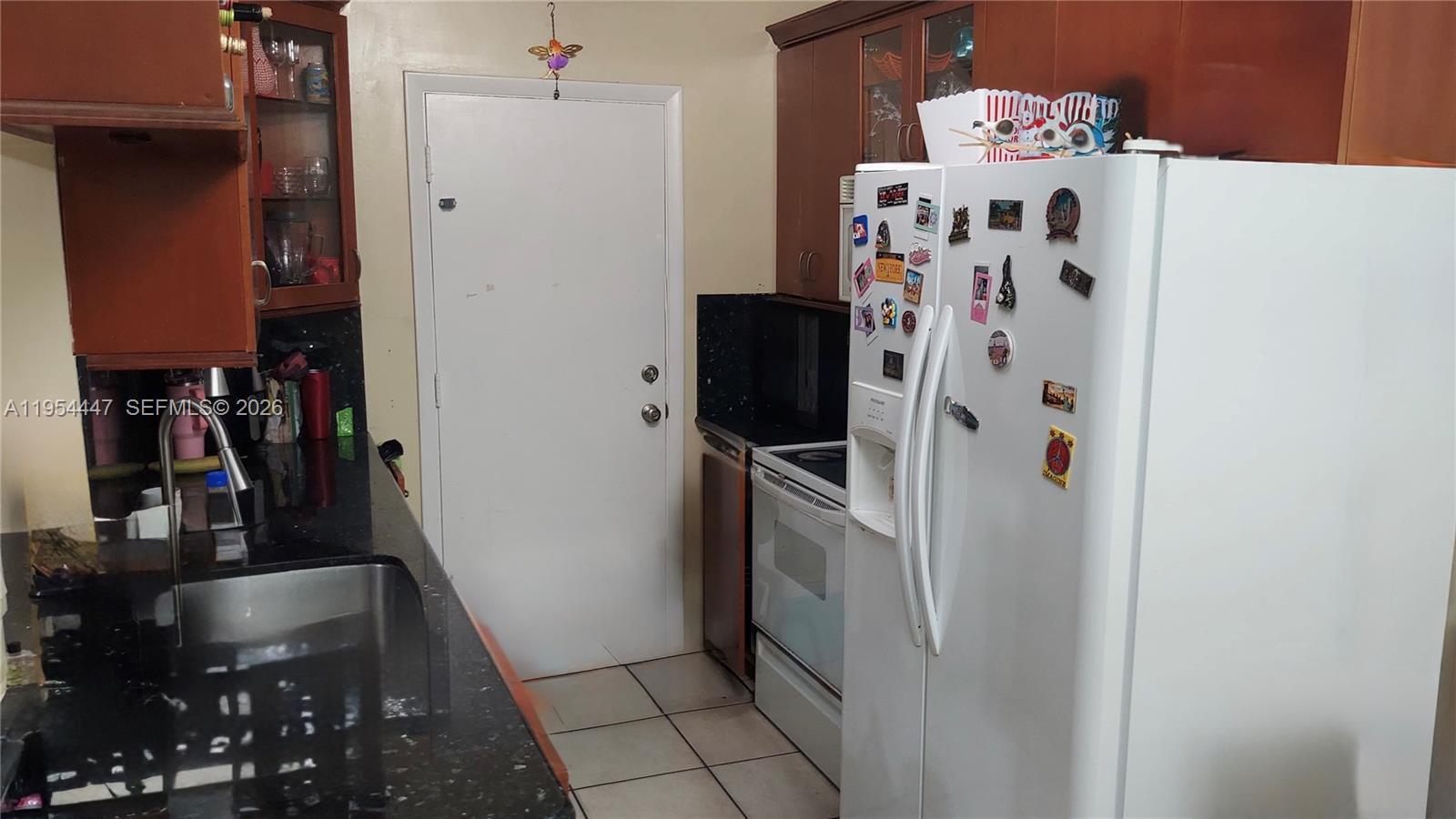 900 Southwest 84th Avenue, Unit 301E Miami, FL 33144 - Photo 5 of 14