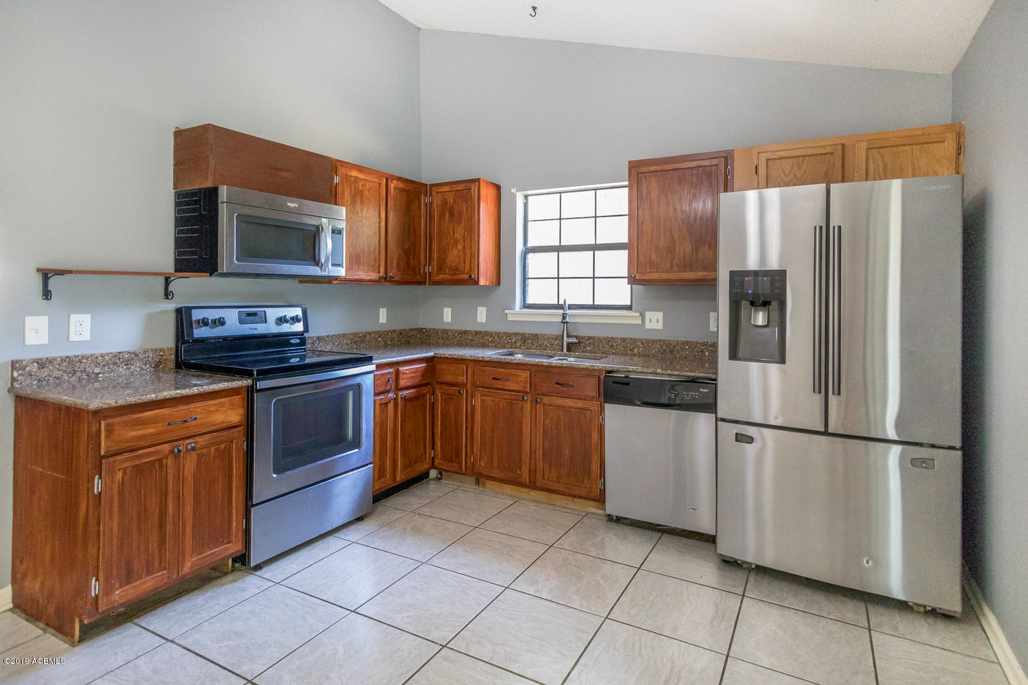 84 State Rd S-7-596 Beaufort, SC 29906 - Photo 4 of 22 823A3847