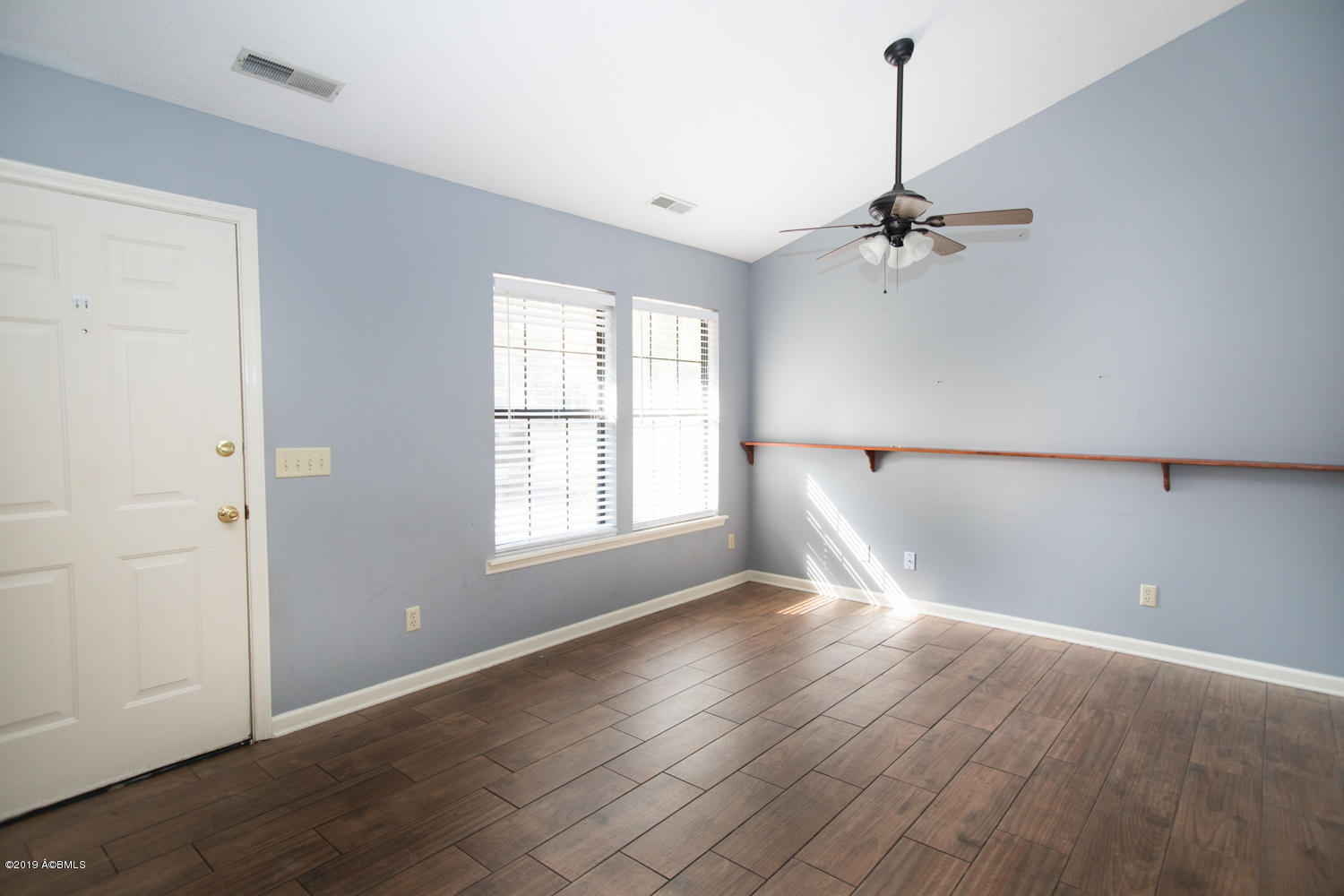 84 State Rd S-7-596 Beaufort, SC 29906 - Photo 6 of 22 823A3841