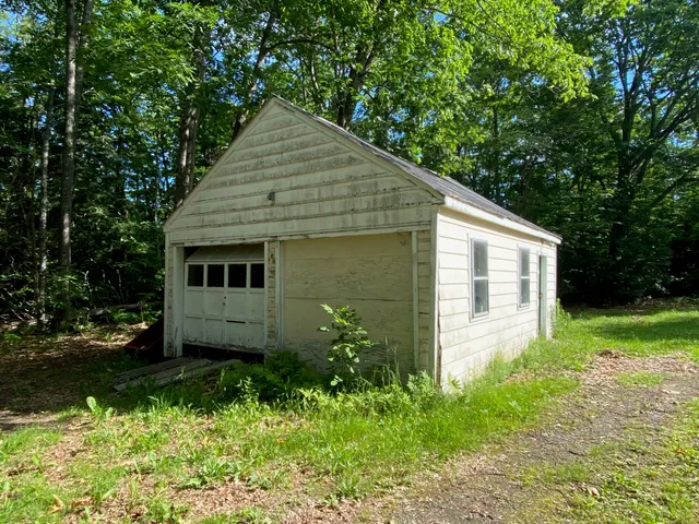$179,000 | 932 North Dexter Road, Parkman, ME 04443
