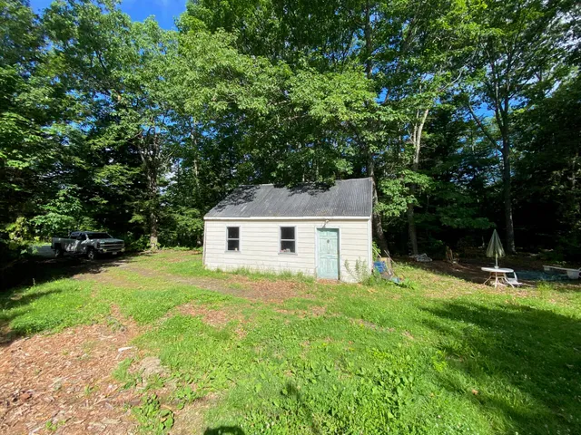 $179,000 | 932 North Dexter Road, Parkman, ME 04443