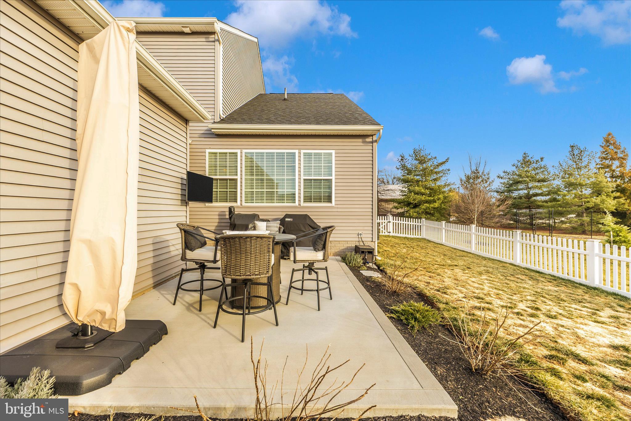 1600 Hobble Trail Frederick, MD 21702 - Photo 46 of 48 Patio with TV