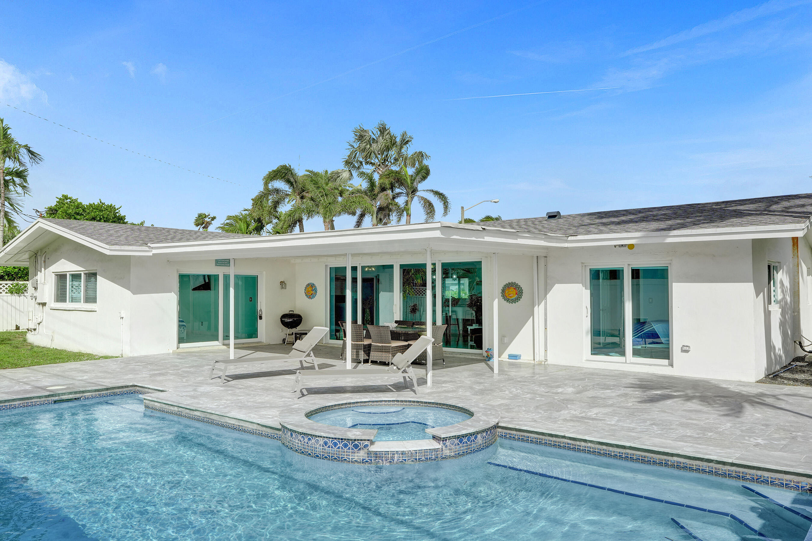 3406 Robbins Road Pompano Beach, FL 33062 - Photo 4 of 53 DSC08788