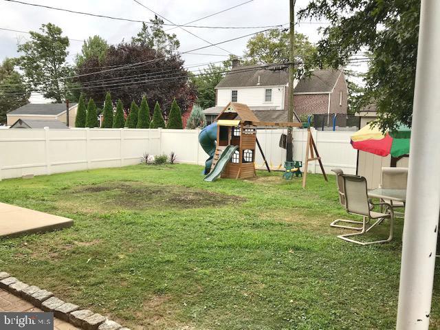 503 Ridley Circle Morton, PA 19070 - Photo 27 of 31 Backyard