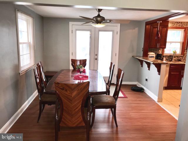 503 Ridley Circle Morton, PA 19070 - Photo 5 of 31 Dining Room and Breakfast Bar